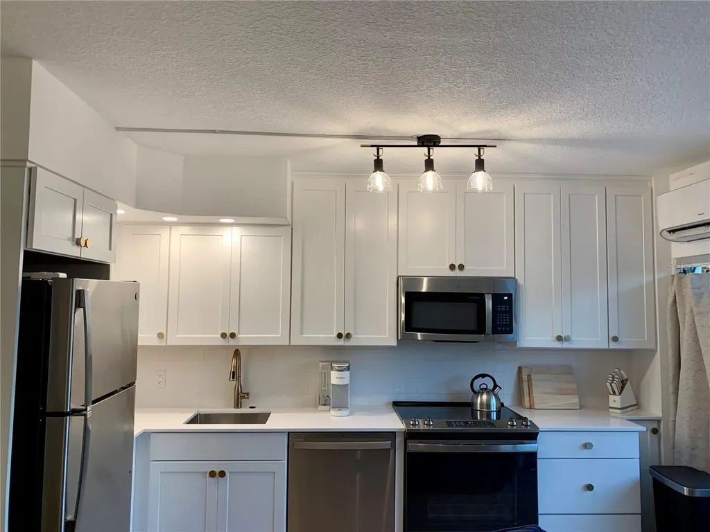 800 Bayway Boulevard Clearwater Beach FL 33767