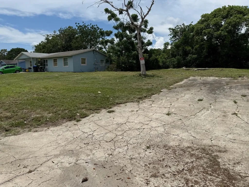 5209 Bonnie Brae Circle Orlando FL 32808