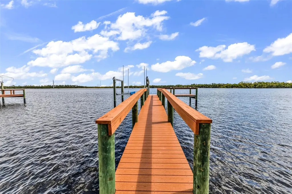 2300 Harbour Drive Punta Gorda FL 33983
