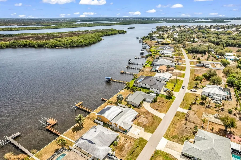 2300 Harbour Drive Punta Gorda FL 33983
