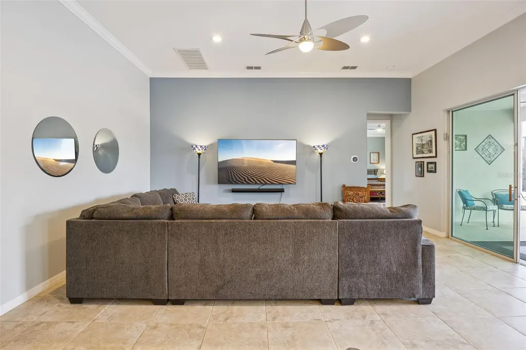 812 San Raphael Street Poinciana FL 34759