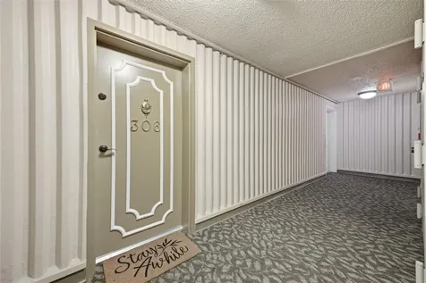 4141 Bayshore Boulevard Tampa FL 33611