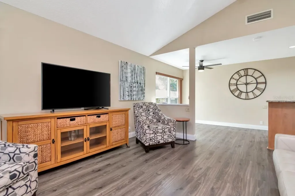 3910 Turkey Oak Drive Valrico FL 33596