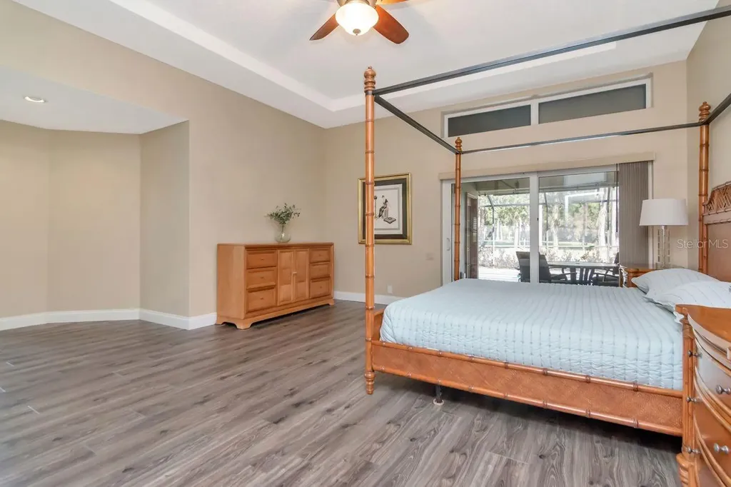 3910 Turkey Oak Drive Valrico FL 33596