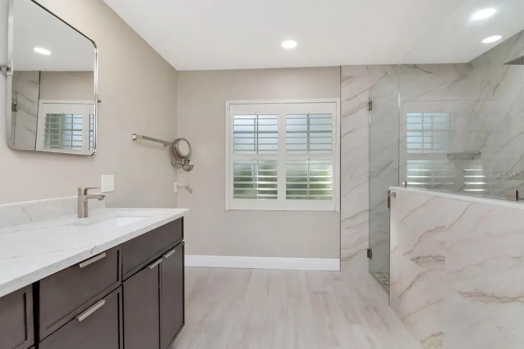 3910 Turkey Oak Drive Valrico FL 33596