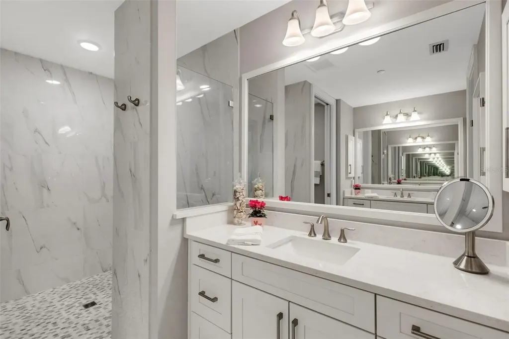 501 Tamiami Trail N Venice FL 34285