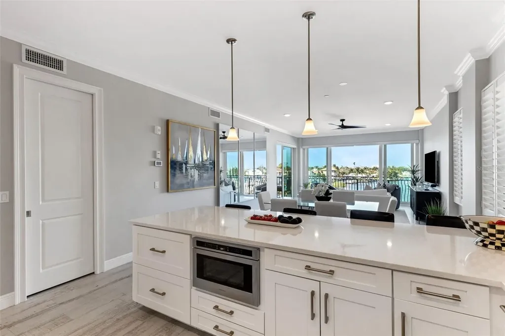 501 Tamiami Trail N Venice FL 34285