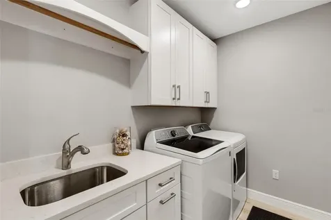 501 Tamiami Trail N Venice FL 34285
