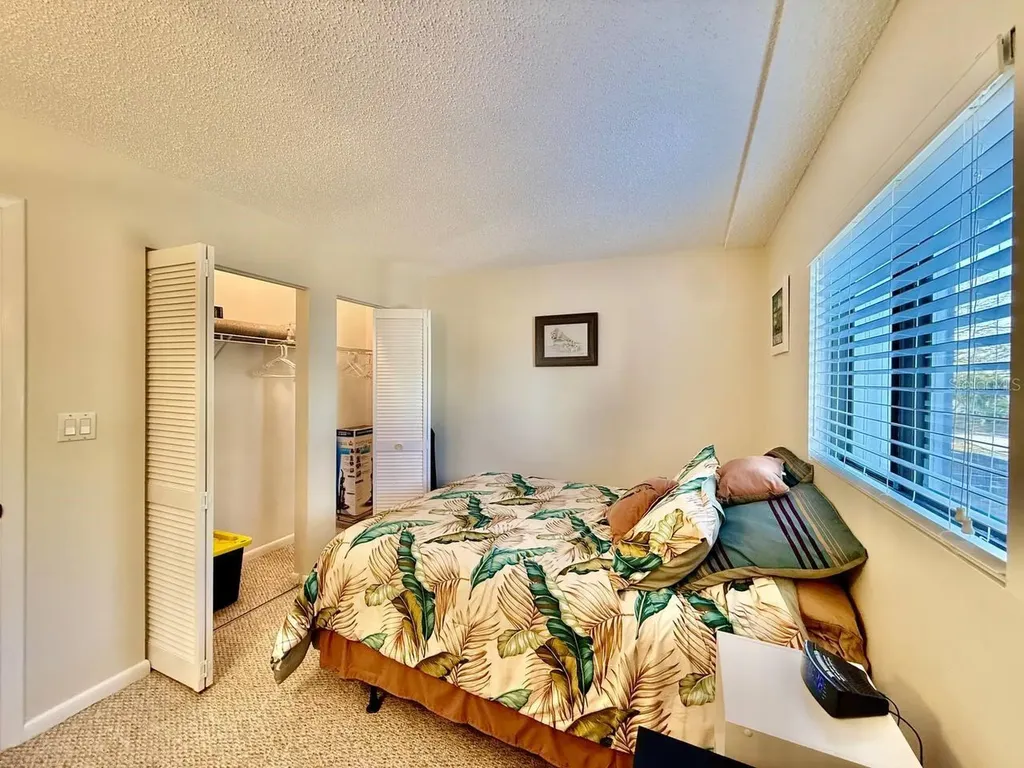 821 Bahia Del Sol Drive Ruskin FL 33570