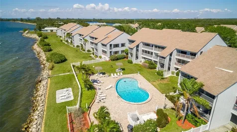 821 Bahia Del Sol Drive Ruskin FL 33570
