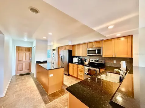 821 Bahia Del Sol Drive Ruskin FL 33570
