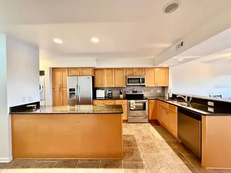 821 Bahia Del Sol Drive Ruskin FL 33570