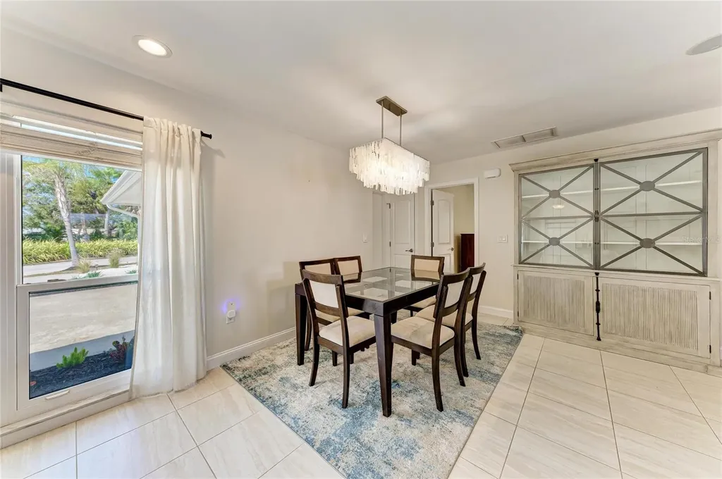 5507 Contento Drive Sarasota FL 34242