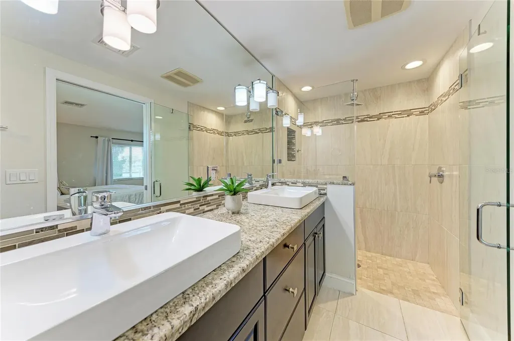 5507 Contento Drive Sarasota FL 34242