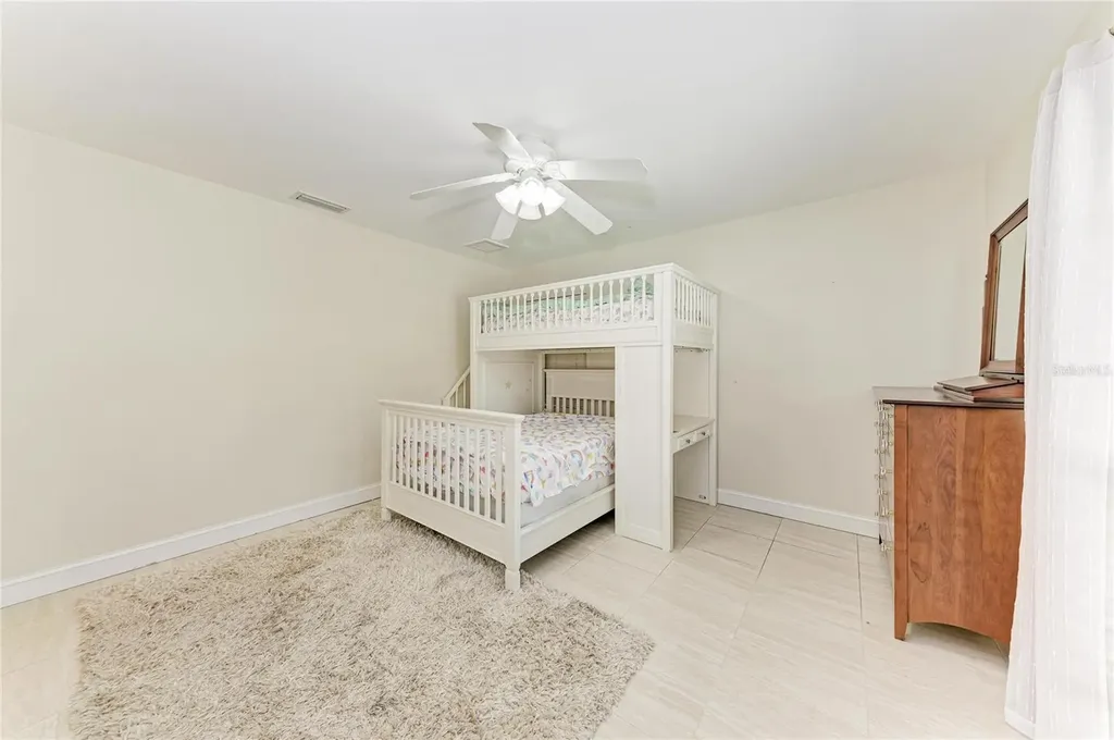 5507 Contento Drive Sarasota FL 34242