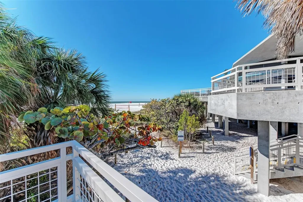 5507 Contento Drive Sarasota FL 34242