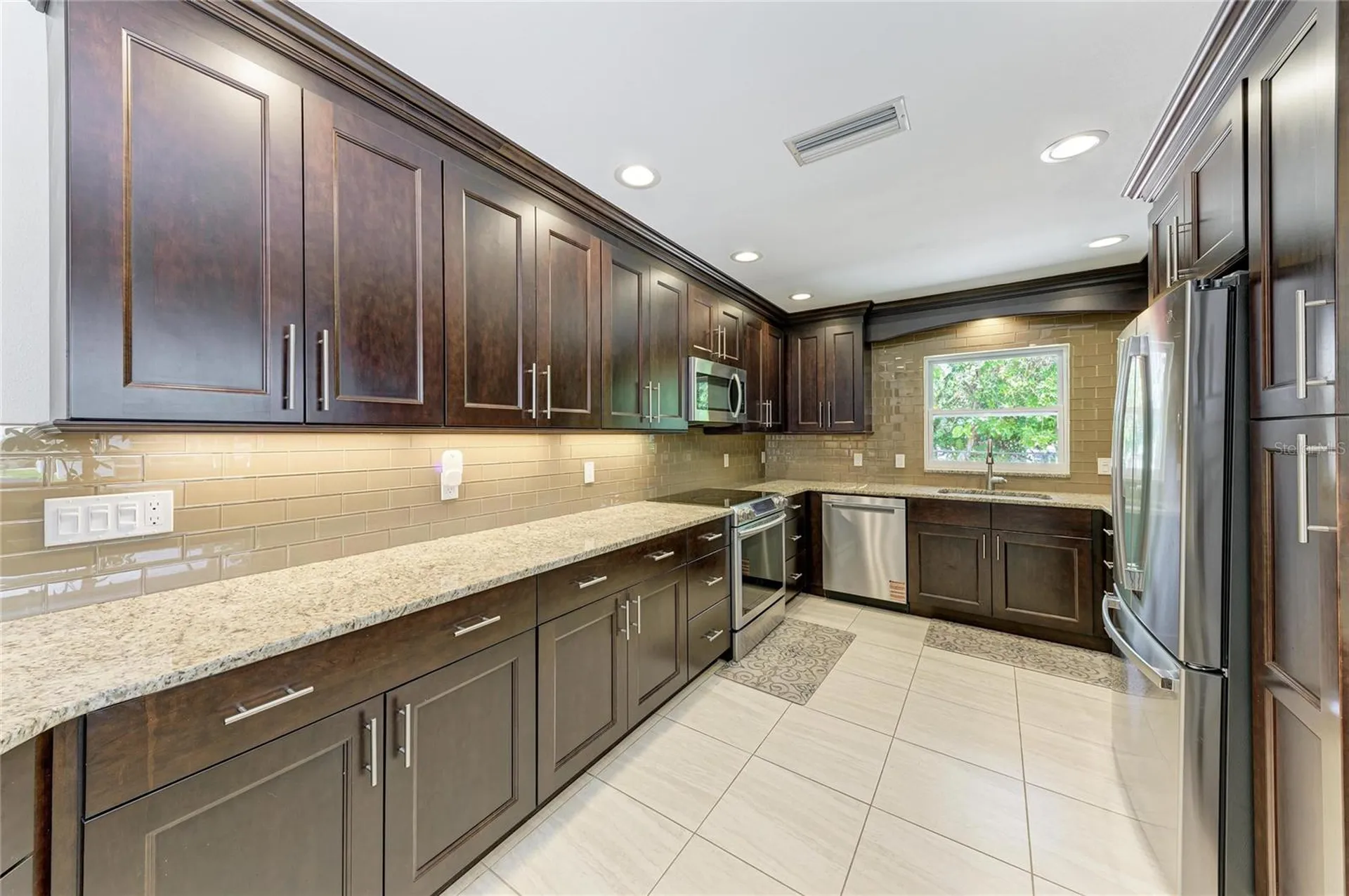 5507 Contento Drive Sarasota FL 34242