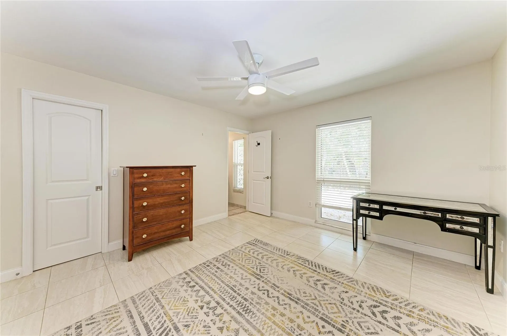 5507 Contento Drive Sarasota FL 34242