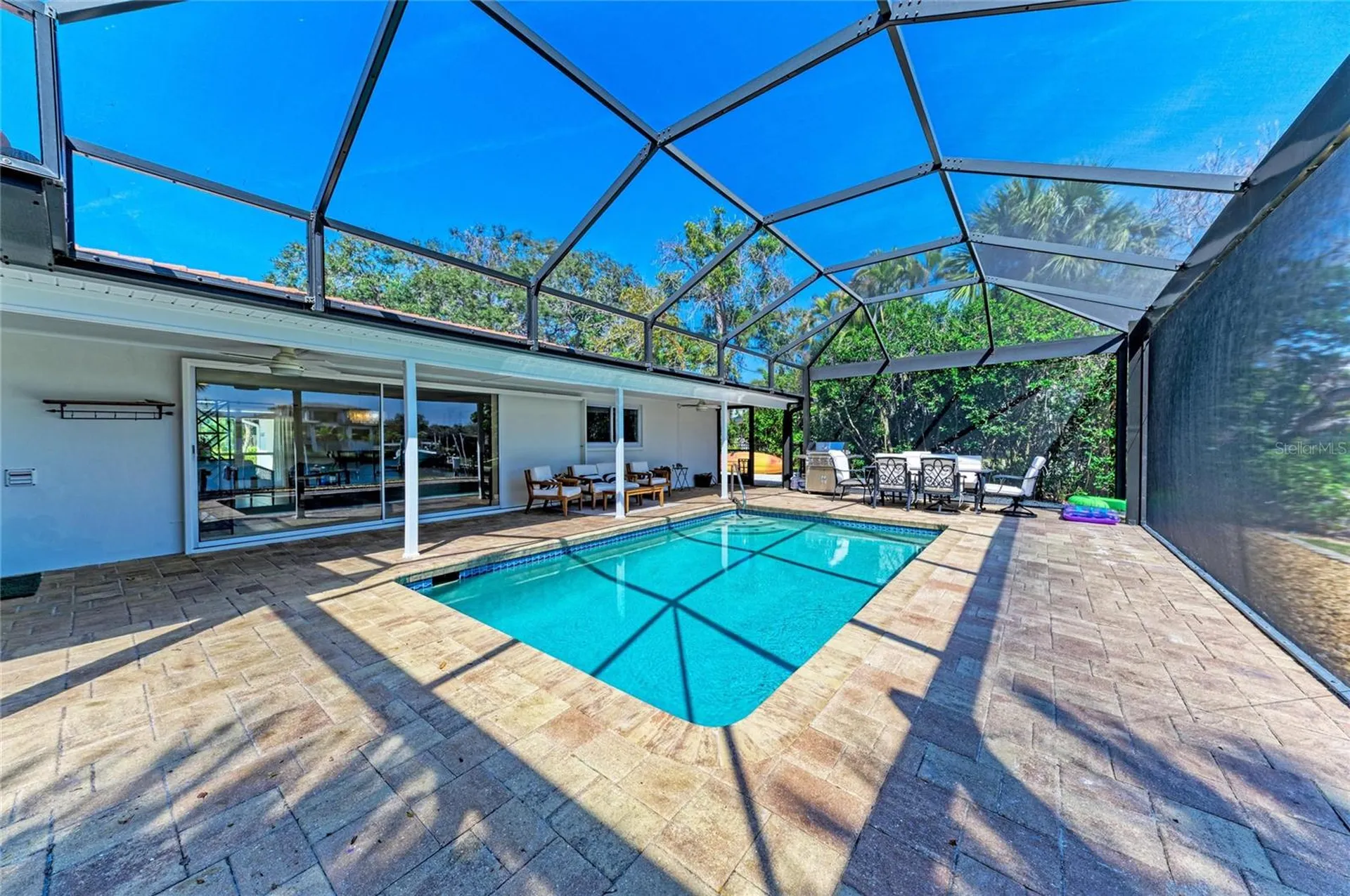 5507 Contento Drive Sarasota FL 34242
