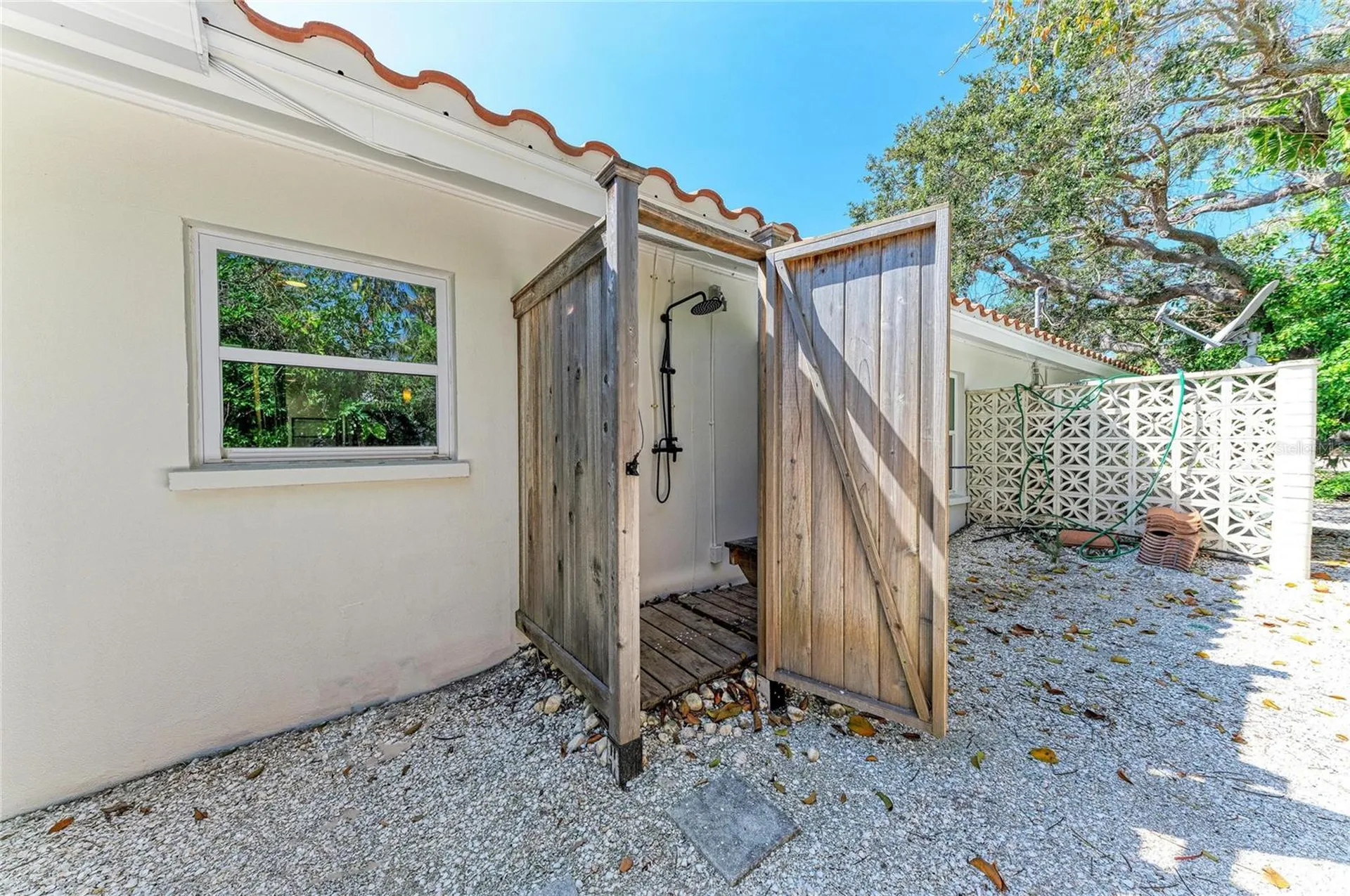 5507 Contento Drive Sarasota FL 34242