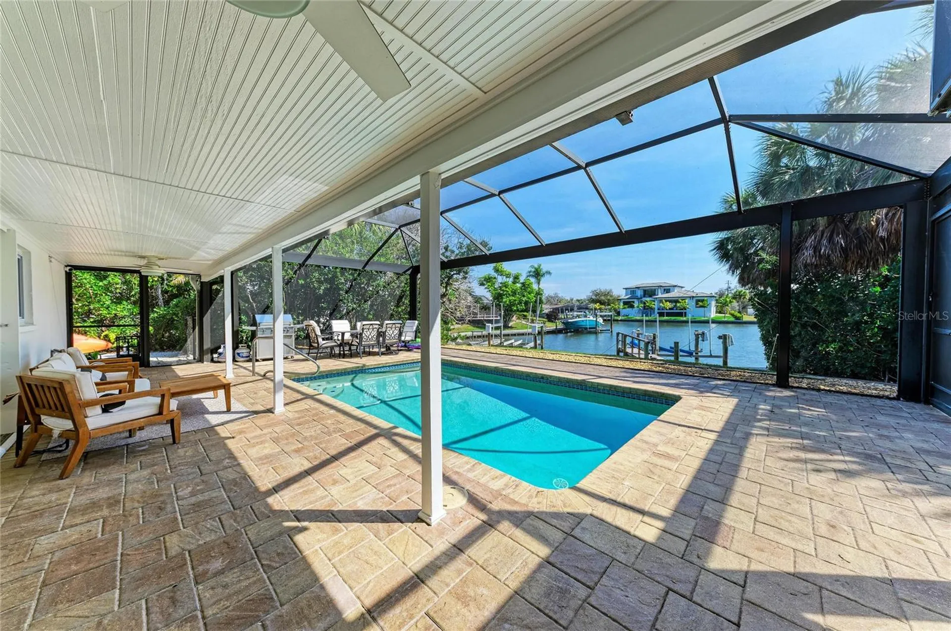 5507 Contento Drive Sarasota FL 34242