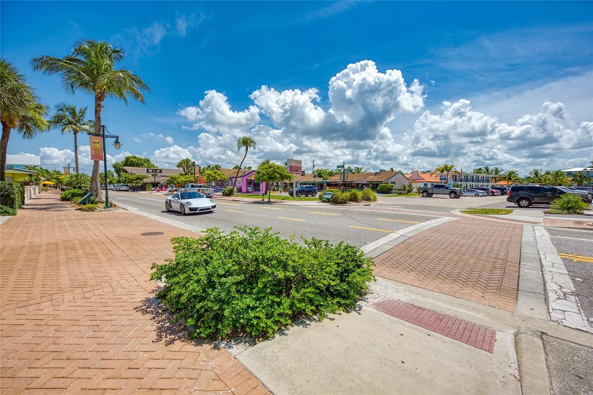 5507 Contento Drive Sarasota FL 34242