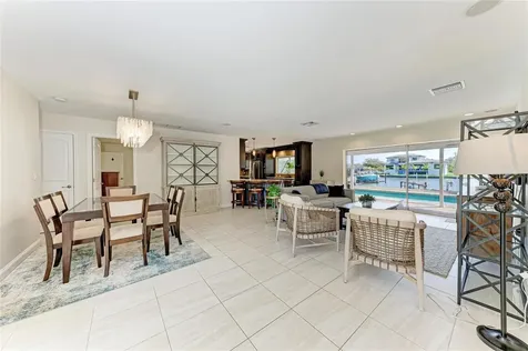 5507 Contento Drive Sarasota FL 34242