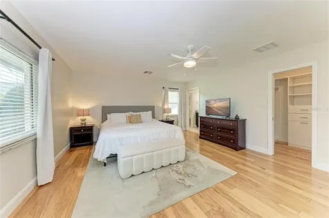 5507 Contento Drive Sarasota FL 34242