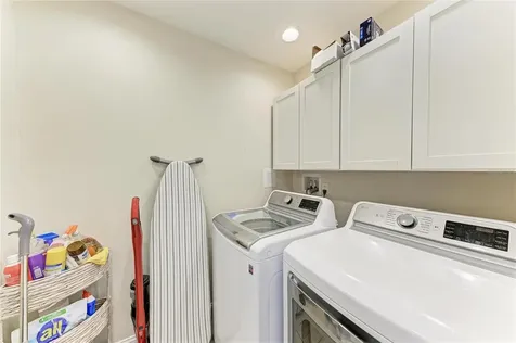 5507 Contento Drive Sarasota FL 34242
