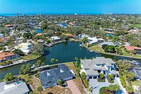 5507 Contento Drive Sarasota FL 34242