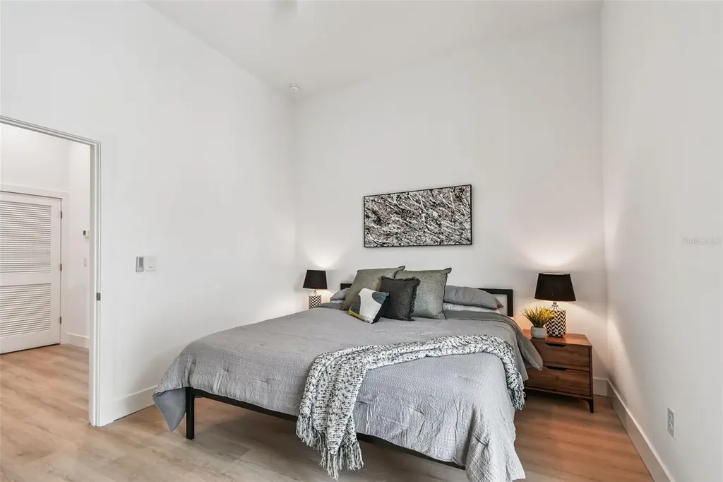 3840 Pompano Drive SE St Petersburg FL 33705