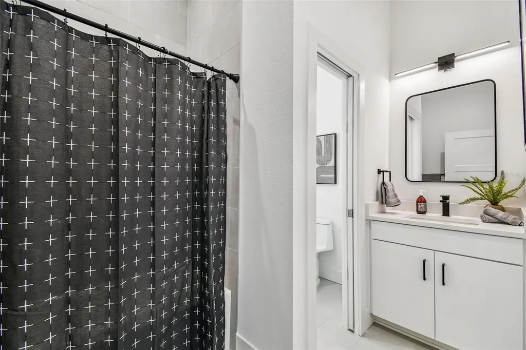 3840 Pompano Drive SE St Petersburg FL 33705