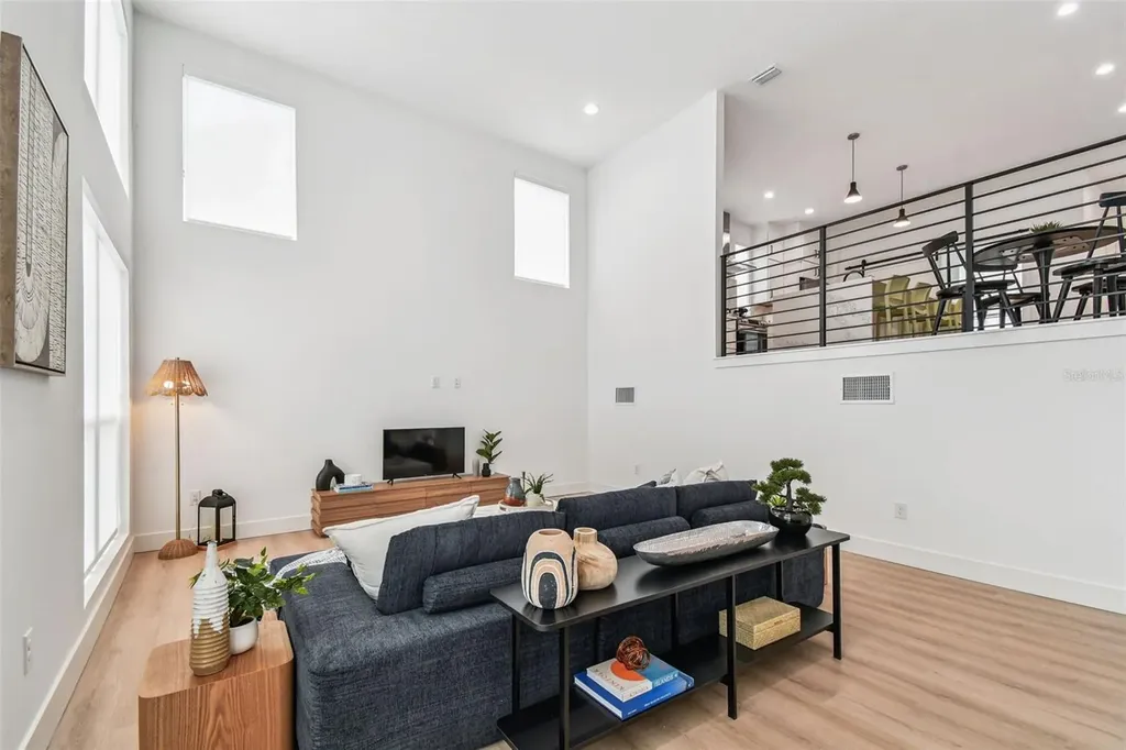 3840 Pompano Drive SE St Petersburg FL 33705