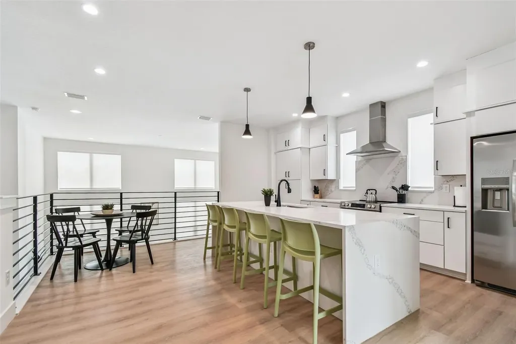 3840 Pompano Drive SE St Petersburg FL 33705