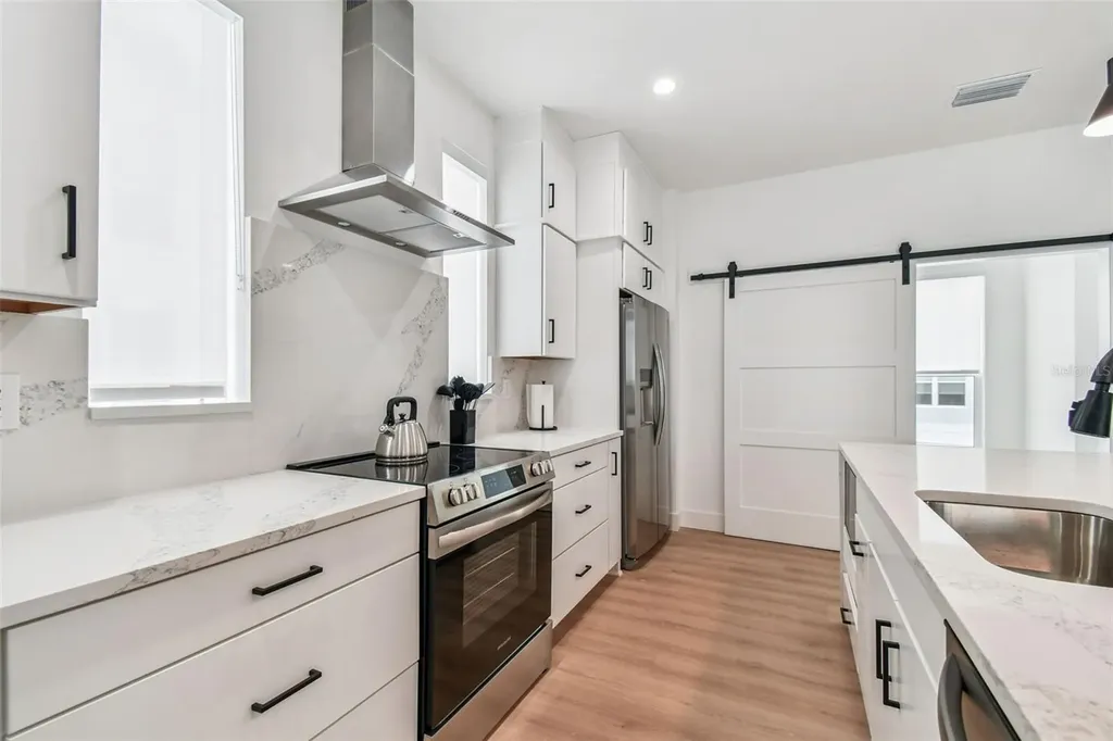 3840 Pompano Drive SE St Petersburg FL 33705