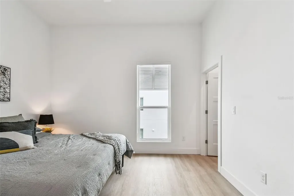 3840 Pompano Drive SE St Petersburg FL 33705