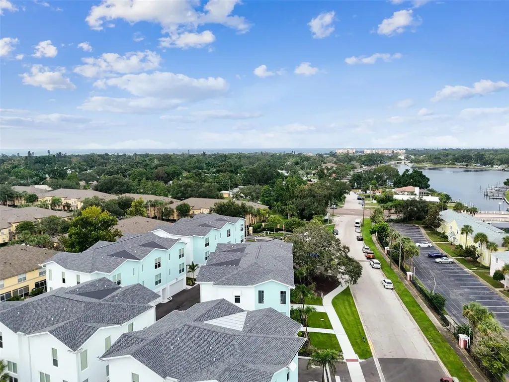 3840 Pompano Drive SE St Petersburg FL 33705