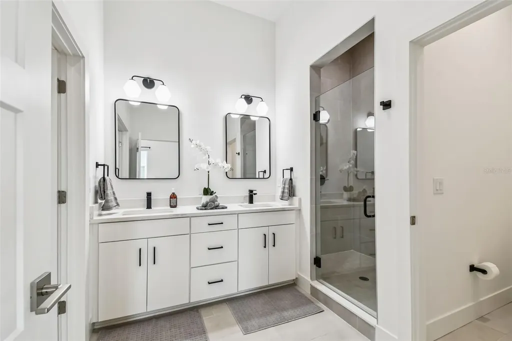 3840 Pompano Drive SE St Petersburg FL 33705