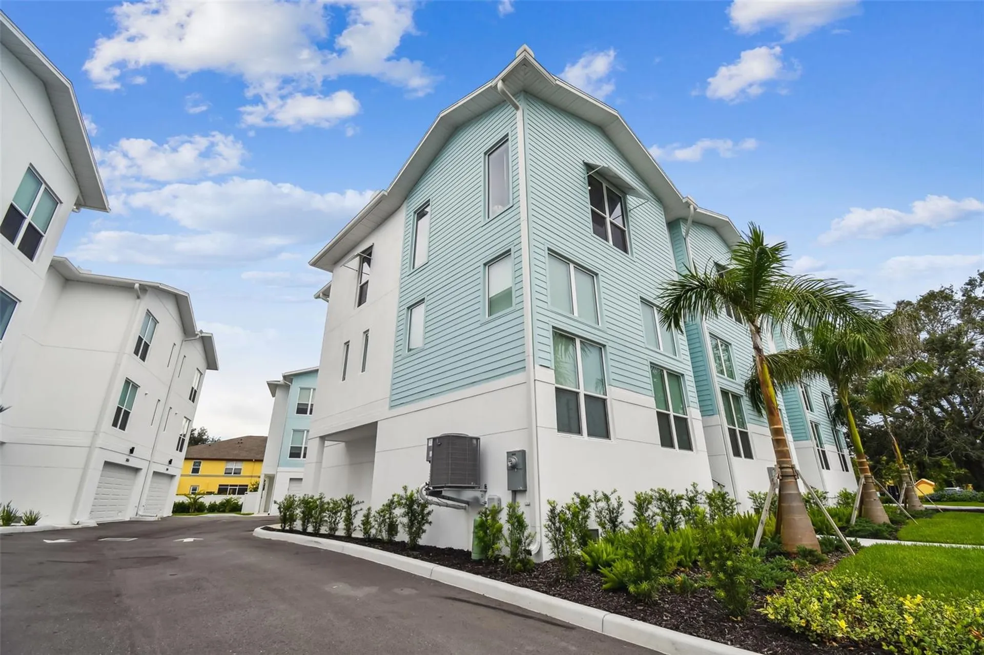 3840 Pompano Drive SE St Petersburg FL 33705