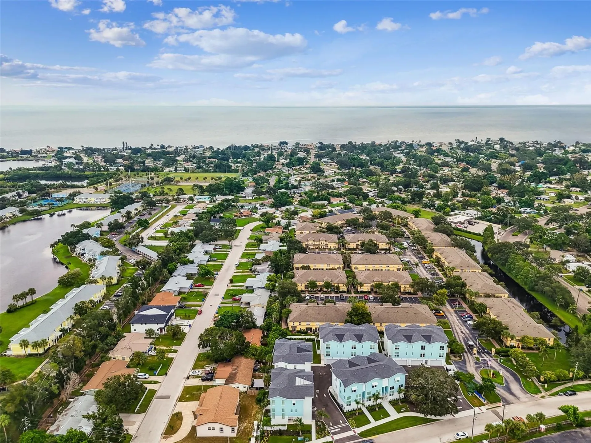 3840 Pompano Drive SE St Petersburg FL 33705