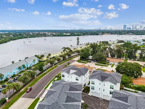 3840 Pompano Drive SE St Petersburg FL 33705