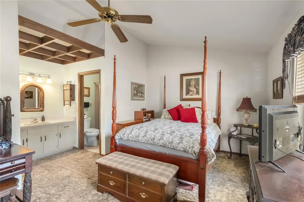 2560 NE 46 Lane Ocala FL 34479