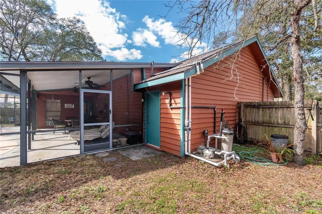 2560 NE 46 Lane Ocala FL 34479