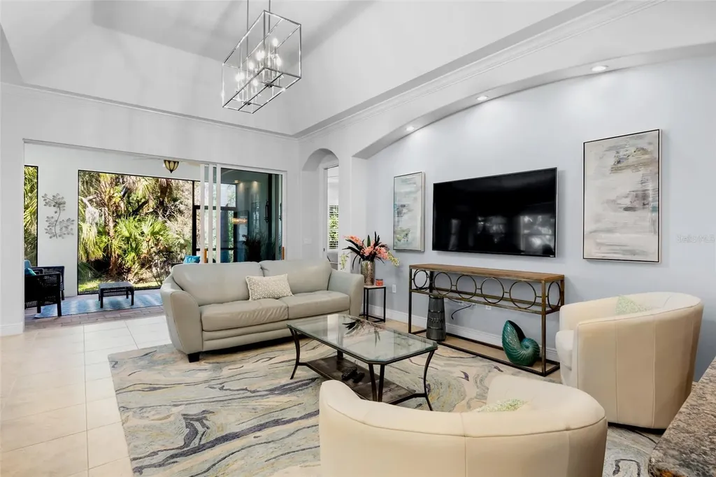 5013 Hanging Moss Lane Sarasota FL 34238