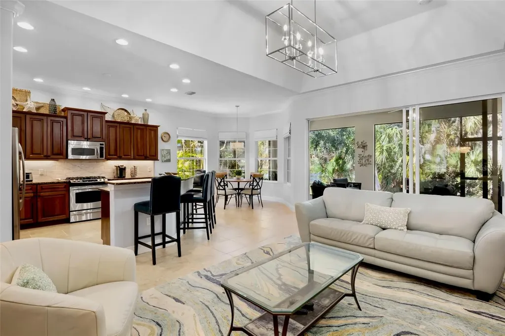 5013 Hanging Moss Lane Sarasota FL 34238