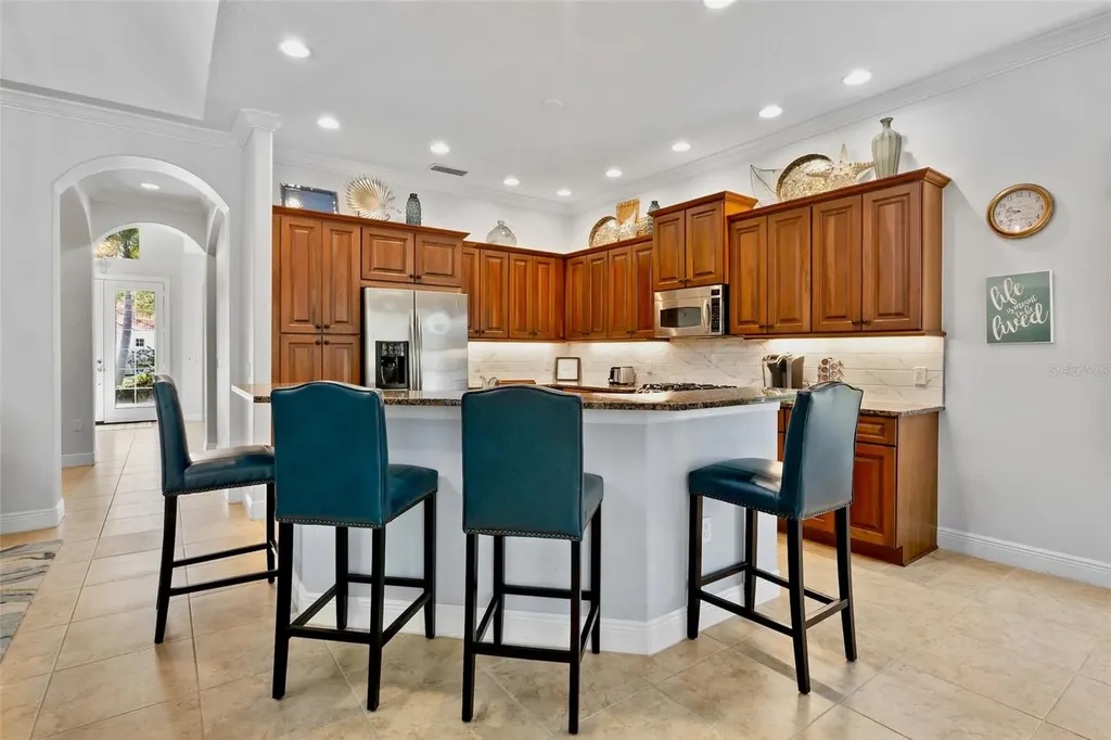 5013 Hanging Moss Lane Sarasota FL 34238