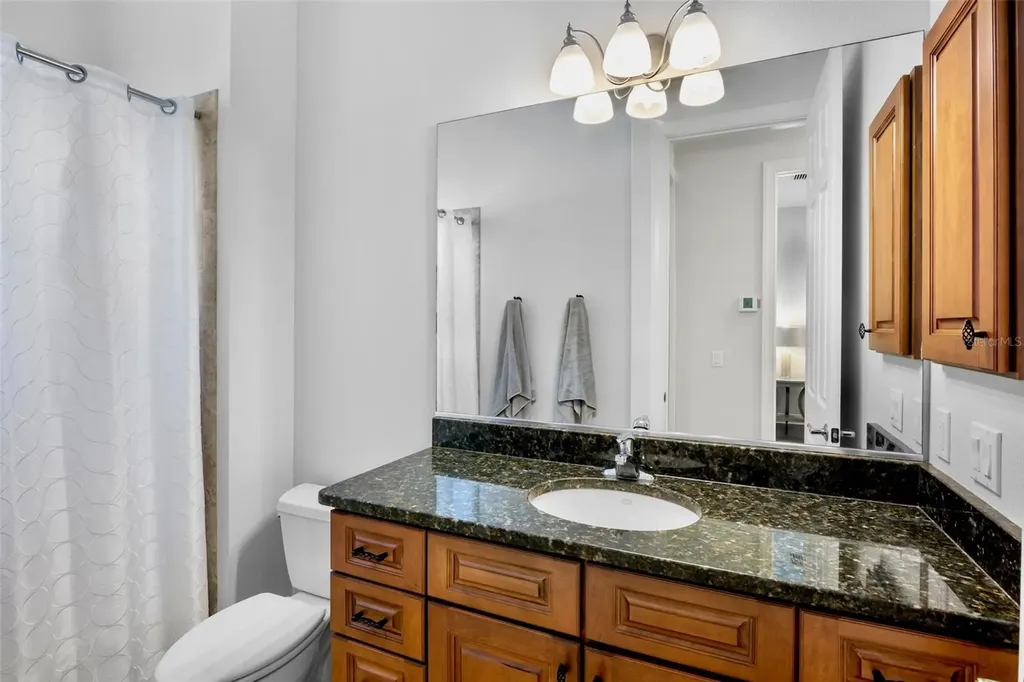 5013 Hanging Moss Lane Sarasota FL 34238