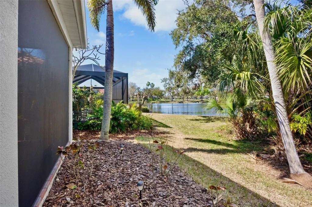 5013 Hanging Moss Lane Sarasota FL 34238