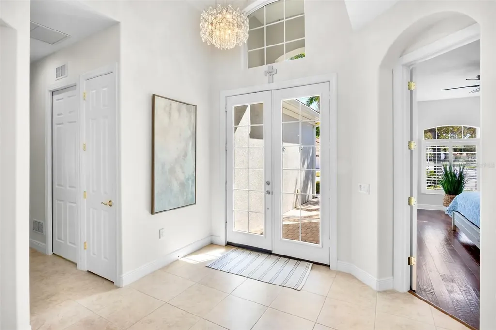 5013 Hanging Moss Lane Sarasota FL 34238