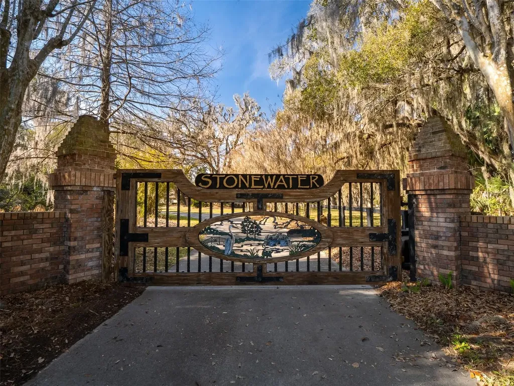 4986 SW 7th Avenue Road Ocala FL 34471